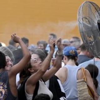 L'afa stringe la morsa sull'Italia, oggi 5 città in massima allerta caldo L'afa stringe la morsa sull'Italia, oggi 5 città in massima allerta caldo