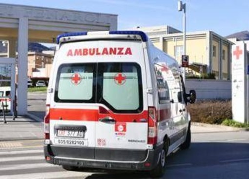 Lecce, malore in auto mentre aspetta moglie sotto sole: muore a 35 anni Lecce, malore in auto mentre aspetta moglie sotto sole: muore a 35 anni