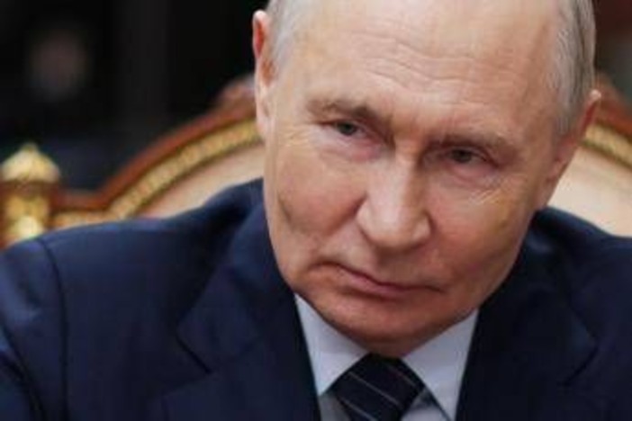 "Russia minaccia Nato, piano di Putin può scattare presto": l'allarme dell'intelligence in Europa "Russia minaccia Nato, piano di Putin può scattare presto": l'allarme dell'intelligence in Europa