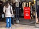 Oggi iniziano i saldi invernali 2026, dai cambi ai pagamenti cosa c'è da sapere