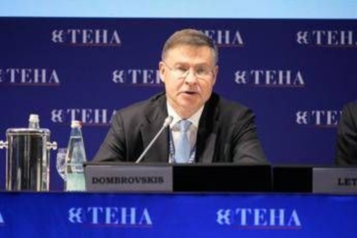 Energia, Ue verso ok a flessibilità dello 0,3% per Italia Energia, Ue verso ok a flessibilità dello 0,3% per Italia
