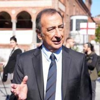 Milano, Sala: "Preoccupazione altissima, poche forze dell'ordine in piazza" Milano, Sala: "Preoccupazione altissima, poche forze dell'ordine in piazza"