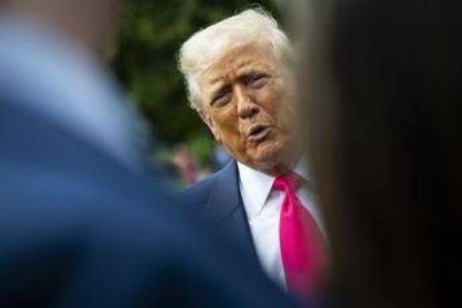 Trump: "Dati sul lavoro falsificati". Presidente chiede licenziamento funzionaria Trump: "Dati sul lavoro falsificati". Presidente chiede licenziamento funzionaria