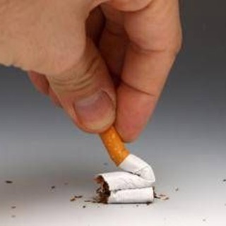 Allerta dell'Oms: "Il fumo? Può ridurre chance di concepire un bimbo"