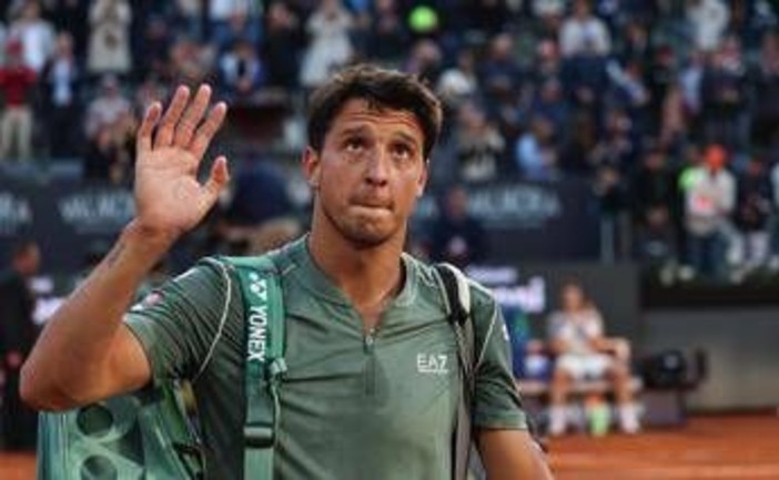 Darderi operato alle tonsille, l'azzurro valuterà partecipazione al Queen's prima di Wimbledon Darderi operato alle tonsille, l'azzurro valuterà partecipazione al Queen's prima di Wimbledon