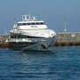 Mare forza 4, scoppiano finestrini sul traghetto veloce Napoli-Capri