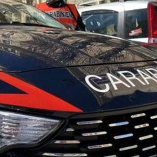 Bergamo, aggredisce l'ex compagna con le forbici: arrestato per tentato omicidio Bergamo, aggredisce l'ex compagna con le forbici: arrestato per tentato omicidio