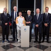 La fiamma olimpica di Milano-Cortina è arrivata in Italia La fiamma olimpica di Milano-Cortina è arrivata in Italia