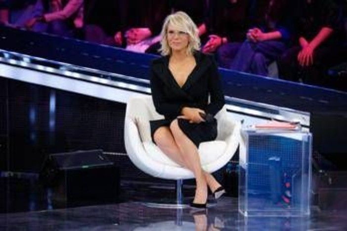 Amici, oggi sabato 11 aprile: gli ospiti e le anticipazioni Amici, oggi sabato 11 aprile: gli ospiti e le anticipazioni