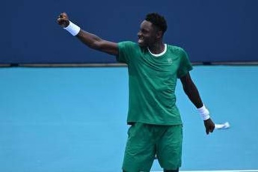 Miami, Kouamé vince prima partita a 17 anni. E Djokovic lo 'incorona' Miami, Kouamé vince prima partita a 17 anni. E Djokovic lo 'incorona'