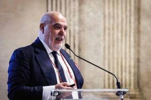 Tumori, Aiom: "Biopsia liquida solo per 1 donna su 10 con cancro seno metastatico"