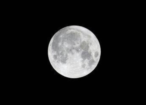Superluna il 7 ottobre, l'evento in arrivo: cosa c'è da sapere Superluna il 7 ottobre, l'evento in arrivo: cosa c'è da sapere