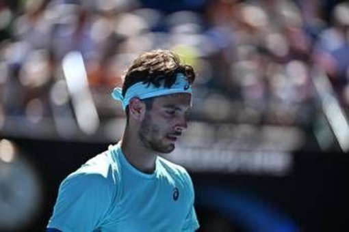 Musetti, Melbourne come Parigi e Montecarlo: continua la maledizione infortuni