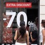 Saldi estivi al via, ribassi in tutta Italia ma il caro-vita frena lo shopping Saldi estivi al via, ribassi in tutta Italia ma il caro-vita frena lo shopping