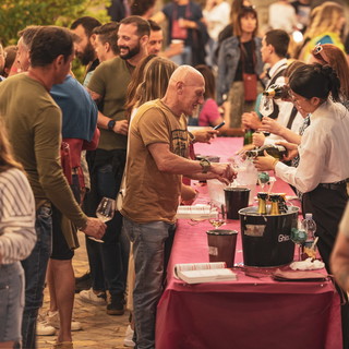 Winearound in Riviera: a Vallecrosia vino, birre artigianali, cocktail e ristorazione Winearound in Riviera: a Vallecrosia vino, birre artigianali, cocktail e ristorazione