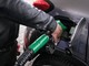 Petrolio, prezzi salgono nuovamente: ma benzina e diesel sono in lieve calo Petrolio, prezzi salgono nuovamente: ma benzina e diesel sono in lieve calo
