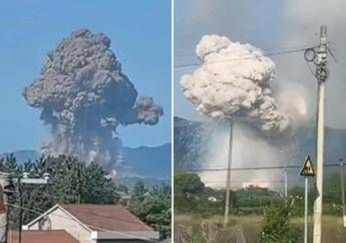 Cina, esplosione fabbrica fuochi d'artificio: 26 morti e oltre 60 feriti Cina, esplosione fabbrica fuochi d'artificio: 26 morti e oltre 60 feriti
