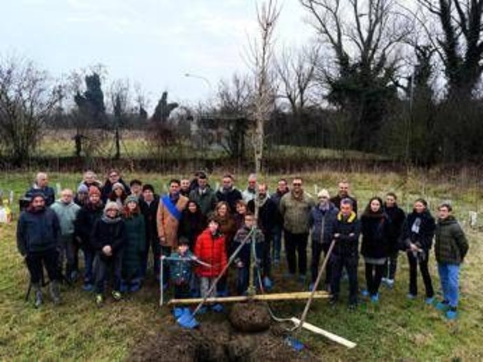 KilometroVerdeParma celebre traguardo storico, piantato 100.000esimo albero