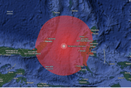Terremoto in Indonesia, sisma di magnitudo 7,4 nel mare delle Molucche: un morto Terremoto in Indonesia, sisma di magnitudo 7,4 nel mare delle Molucche: un morto