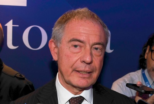 Ex Ilva, Urso “Lavoriamo a piano per Taranto, a settembre tavolo a Chigi”