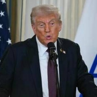 Trump, ultimatum a Hamas: "Accetti accordo per Gaza entro domenica o sarà l'inferno"