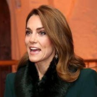 Kate Middleton compie 44 anni, la cena in famiglia e i regali 'divertenti' Kate Middleton compie 44 anni, la cena in famiglia e i regali 'divertenti'