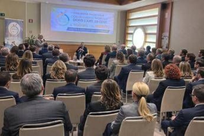 La Direzione Nazionale di Meritocrazia Italia a Milano, 'L'Ordinamento sportivo alla luce art. 33 Costituzione' La Direzione Nazionale di Meritocrazia Italia a Milano, 'L'Ordinamento sportivo alla luce art. 33 Costituzione'