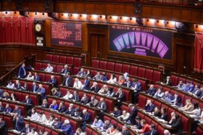 Legge elettorale, franchi tiratori mandano sotto governo su preferenze. Ira Meloni: "Ha vinto palude, serve una riflessione" Legge elettorale, franchi tiratori mandano sotto governo su preferenze. Ira Meloni: "Ha vinto palude, serve una riflessione"