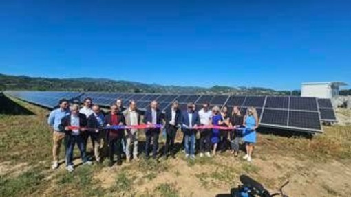 Magis inaugura a Trissino il piú grande impianto fotovoltaico del Veneto Magis inaugura a Trissino il piú grande impianto fotovoltaico del Veneto
