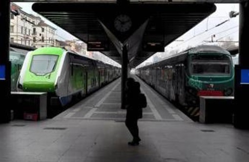 Sciopero 30 ottobre, trasporti a rischio nonostante precettazione: disagi per treni, bus, metro e Tpl Sciopero 30 ottobre, trasporti a rischio nonostante precettazione: disagi per treni, bus, metro e Tpl