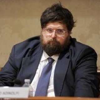 Adinolfi si difende dopo arresto: "Sono totalmente innocente, vicenda surreale" Adinolfi si difende dopo arresto: "Sono totalmente innocente, vicenda surreale"