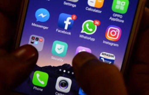 Whatsapp, due account in un solo telefono: ora si può, ecco come funziona la novità