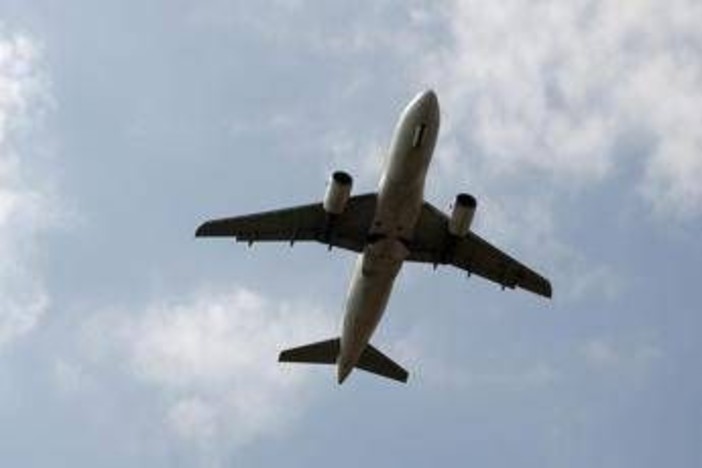 "La Russia può disturbare il 40% dei voli in Europa", l'allerta Ue "La Russia può disturbare il 40% dei voli in Europa", l'allerta Ue