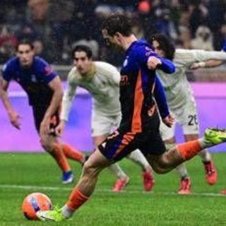 Inter-Pisa, rigore per i nerazzurri. Poi Chivu chiede un rosso: proteste a San Siro