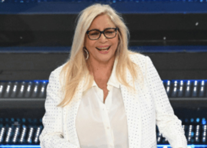 Domenica In, oggi gran finale: ospite Catherine, la mamma della 'famiglia nel bosco' Domenica In, oggi gran finale: ospite Catherine, la mamma della 'famiglia nel bosco'