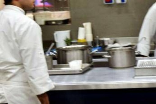 Come far bollire l'acqua più velocemente? I 'trucchi' in cucina