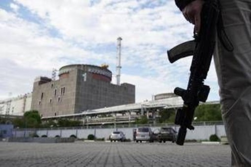 Ucraina, drone contro centrale Zaporizhzhia: Mosca accusa, Kiev nega Ucraina, drone contro centrale Zaporizhzhia: Mosca accusa, Kiev nega