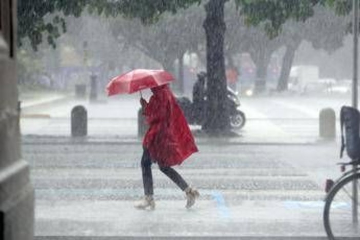Meteo Italia, torna il maltempo con piogge e vento: ecco le regioni più colpite Meteo Italia, torna il maltempo con piogge e vento: ecco le regioni più colpite