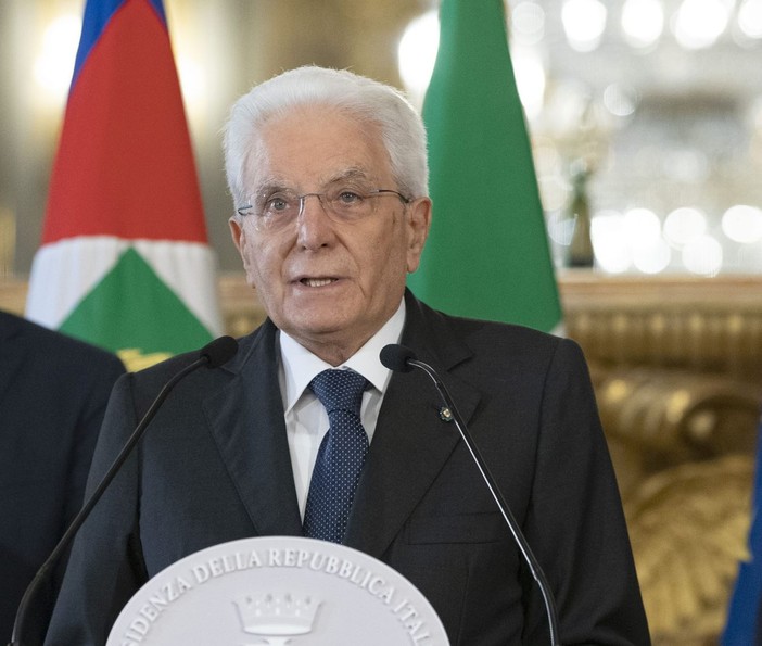 Mattarella “Permanente conflittualità pretende di sostituirsi a cooperazione” Mattarella “Permanente conflittualità pretende di sostituirsi a cooperazione”