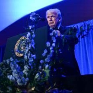 Trump e la geografia, ancora una gaffe: "Guerra tra Cambogia e Armenia" Trump e la geografia, ancora una gaffe: "Guerra tra Cambogia e Armenia"