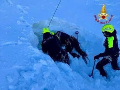 Travolti da valanghe, quattro morti in Trentino e Valtellina Travolti da valanghe, quattro morti in Trentino e Valtellina