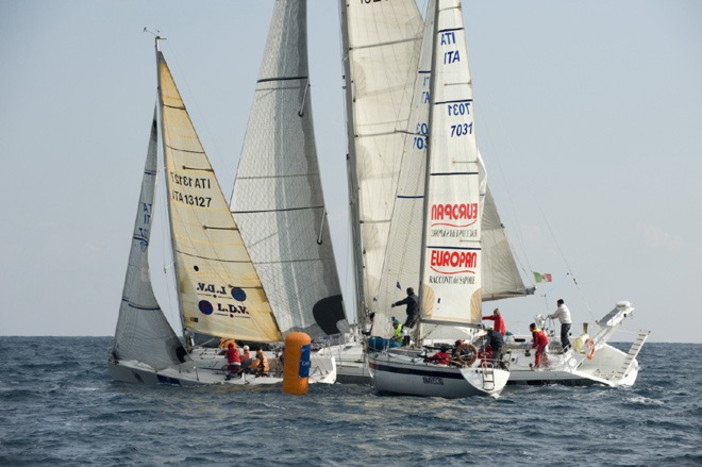 Vela: meno quattro regate alla fine del West Liguria Trofeo Grand Hotel del Mare Vela: meno quattro regate alla fine del West Liguria Trofeo Grand Hotel del Mare