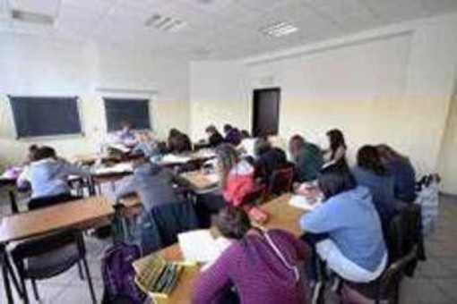 Scuola, Ocse: prestazioni in calo soprattutto in lettura e matematica. Italia sopra media Scuola, Ocse: prestazioni in calo soprattutto in lettura e matematica. Italia sopra media