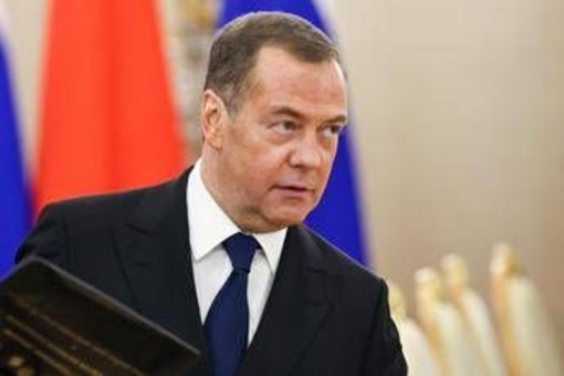 Medvedev: "Russia non ha bisogno di guerra, Europa non può farla" Medvedev: "Russia non ha bisogno di guerra, Europa non può farla"