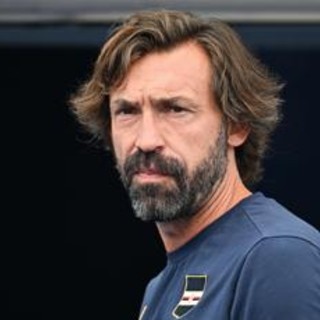 Pirlo bocciato e la bufera per il caso Russia, da Abodi a La Russa: la politica giudica il pallone Pirlo bocciato e la bufera per il caso Russia, da Abodi a La Russa: la politica giudica il pallone