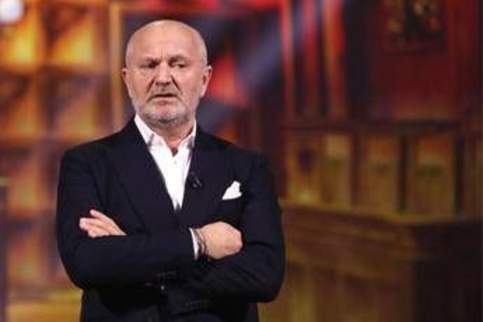 Pucci risponde a Fiorello: "Io pseudo-comico? Ecco il biglietto d'oro"