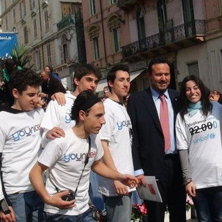 I ragazzi Younicef a Sanremoinfiore 2012