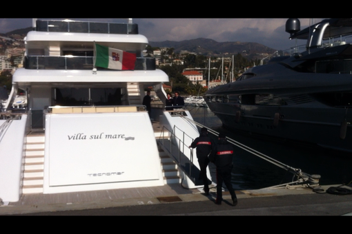 Evasione dell'accisa sui carburanti e yacht sequestrato a Lucio Presta e Paola Perego: caso archiviato Evasione dell'accisa sui carburanti e yacht sequestrato a Lucio Presta e Paola Perego: caso archiviato