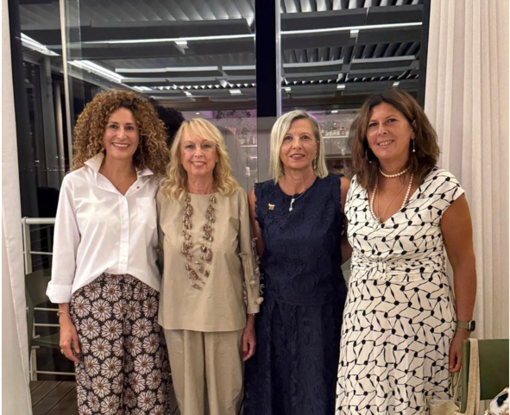 Lo Zonta Club Ventimiglia-Bordighera accoglie le nuove socie Chiara Rebaudo e Giovanna Filippi Lo Zonta Club Ventimiglia-Bordighera accoglie le nuove socie Chiara Rebaudo e Giovanna Filippi