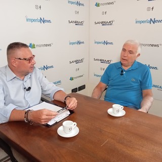 Luciano Zarbano a ruota libera sulla consigliera Mameli, maggioranza e opposizione (video) Luciano Zarbano a ruota libera sulla consigliera Mameli, maggioranza e opposizione (video)